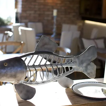 Szálloda Dom Mlynarza Żukczyn