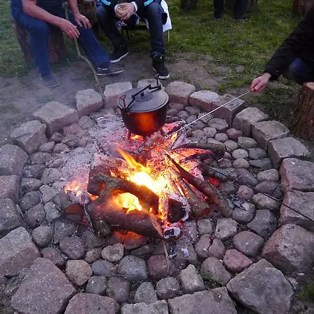 ホテル Dom Mlynarza Żukczyn